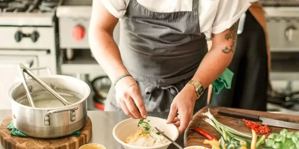 Cloud Kitchen - DIY Small Business Ideas